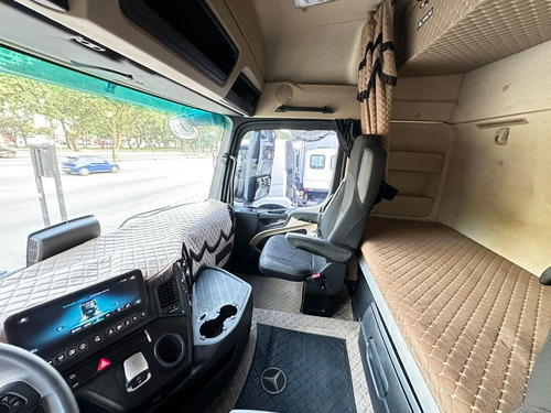 Mb 2548 Actros Ano 2022 Teto Alto 6x2 Único Dono Financia
