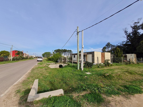 Imagen 22 de 23 de Vende 3 Casas En Un Padrón De 450 M2 - 100 Mts. De La Playa