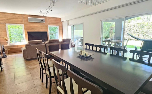 Casa En Venta En Barrancas De San José, General Pacheco, Tigre
