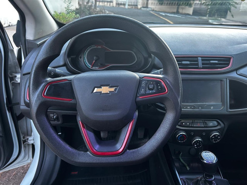 Chevrolet Onix 1.4 Effect 5p