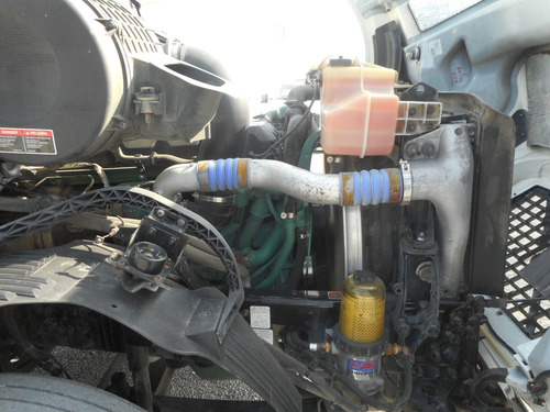 Tractocamión Day Cab Volvo 2016 , Automático, D11 No.39271