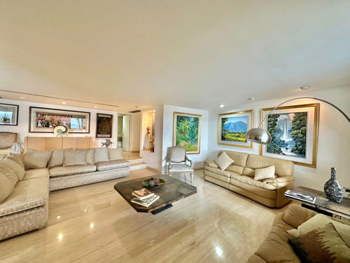 Apartamento De 310 M2 Colinas De Valle Arriba