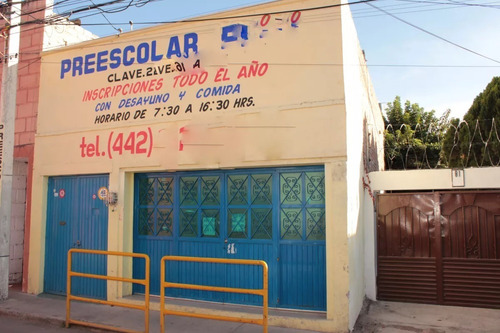 Edificio En Venta Con Uso De Suelo Comercial En Queretaro