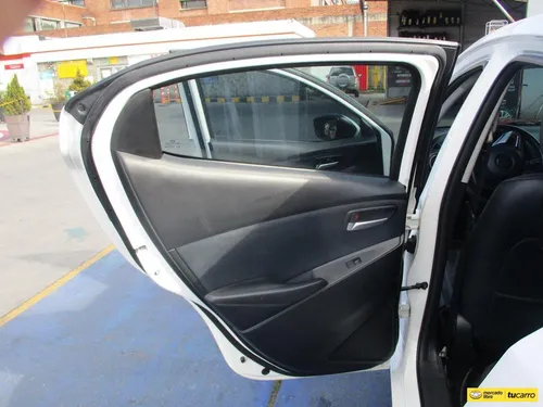 Mazda 2 1500cc At Aa