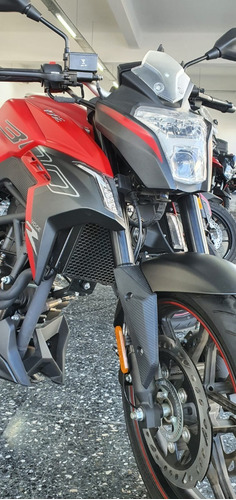 Imagen 10 de 16 de Voge 300 R Street 0km No Ktm No Versys Kova Motorcycle