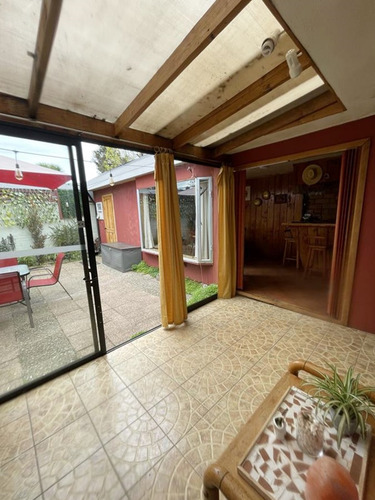 Casa De Un Piso/barrio Residecial/excelente Conectividad