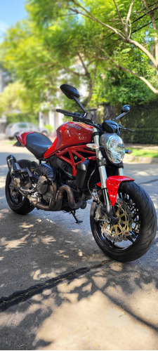 Ducati Monster 821