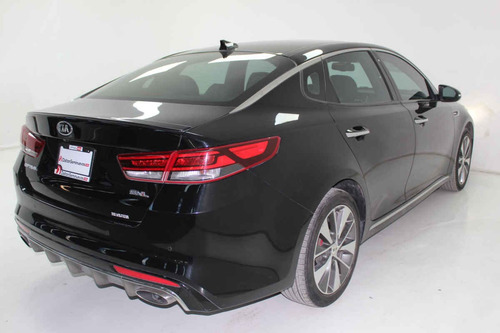 Imagen 5 de 13 de Kia Optima 2017 4 Cilindros
