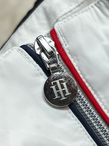 Chamarra Rompevientos Tommy Hilfiger Hombre Talla M (Usado)