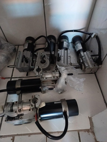 Par De Motor Cadeira De Roda Motorizada Freedom Connect M13 Preto (Usado)