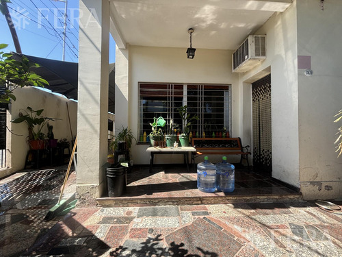 Venta De Casa 3 Ambientes Con Cochera En Wilde