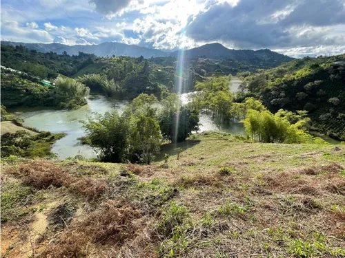 Lote En El Peñol Con Acceso Al Embalse