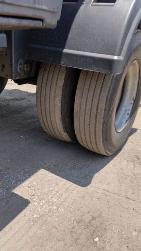 Imagem 7 de 12 de Carreta Aço Inox Com Pneus