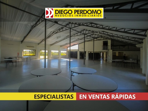 Salón De Eventos En Alquiler, Camino Mauricio