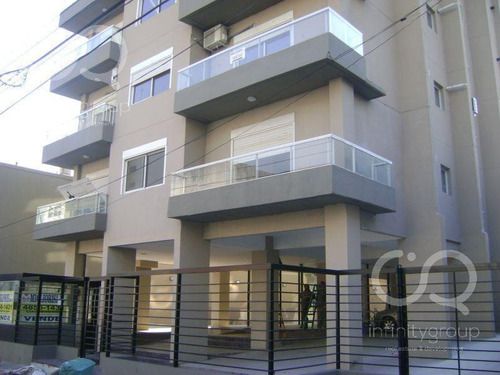 Imagen 1 de 14 de Depto 3 Ambientes - Av. Díaz Vélez (almagro)