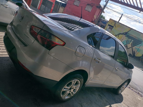 Imagem 3 de 4 de Fiat Grand Siena Grand Siena Attrac. 1.4 Evo F.flex 8v Flex