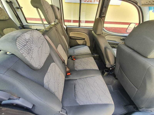 Fiat Doblo Essence 1.8 Flex 16v 7l