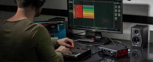 Interfaz de audio en color gris oscuro de alta resolución Tascam US-2X2HR Midi USB