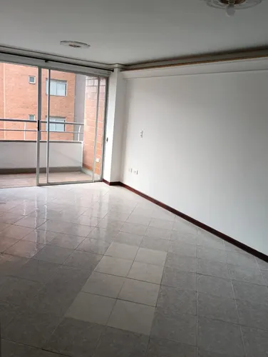 Apartamento En Venta En Loma De Los Bernal. Cod V12481