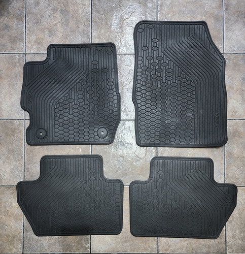 Juego Cubre Alfombras Ford Ka 16 Al 21 Original Ford