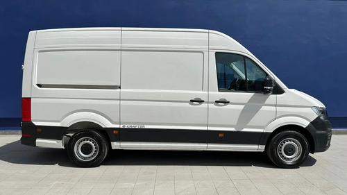 E-crafter 3.5t Cargo Van Mwb 100km/136hp Traccion Del 1 Marc