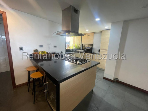 Apartamento Piso Medio Regency Plaza Remodelado En Calle Cerrada En Venta En Los Naranjos Avenida Norte 4 Caracas