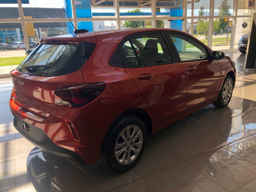 Imagen 7 de 11 de Chevrolet Onix Lt Tech 2023 0km 5p