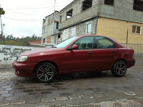 Imagen 5 de 10 de Daewoo Lanos Sedán Sedan