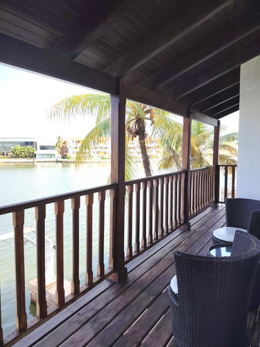 Alquiler Villa Canal Principal En Pueblo Viejo Lecheria