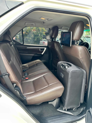 Imagen 10 de 16 de Toyota Fortunner Dubai Dubai