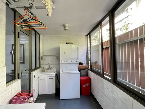 Depto De 5 Dorm, 4 Baños, Amplios Espacios En 220 Mt2 Utiles