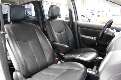 Imagem 11 de 14 de Nissan Grand Livina 1.8 Sl 16v Flex 4p Automático