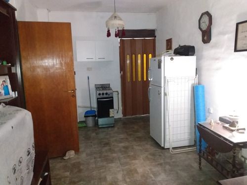 Imagen 15 de 19 de Casa + Galpon + 2 Locales Comerciales En Venta - Barrio San Martin