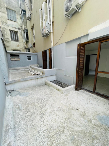 Apartamento Grande, Com Pátios