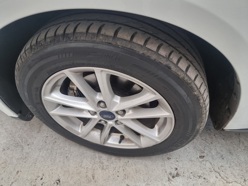 Ford Focus III 2.0 Se Plus Mt
