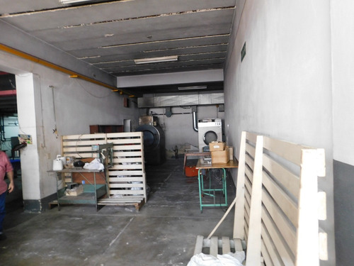 Imagen 4 de 14 de Excelente Galpón Villa Gral. Mitre Venta!