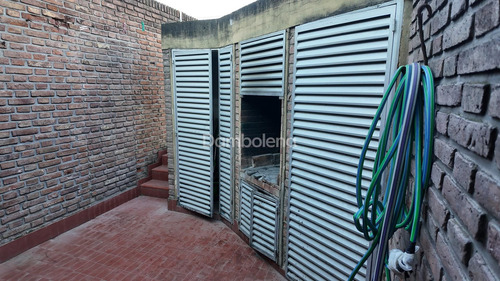 Casa Chalet En Venta - Moreno