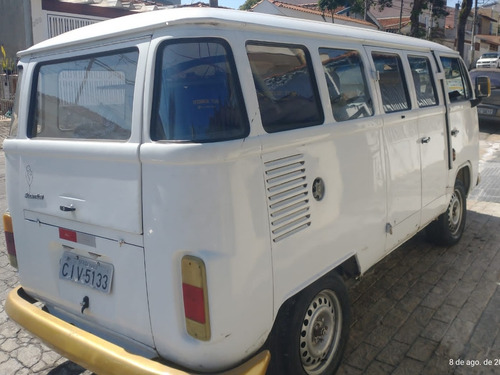 Imagem 4 de 5 de Volksvagem Kombi
