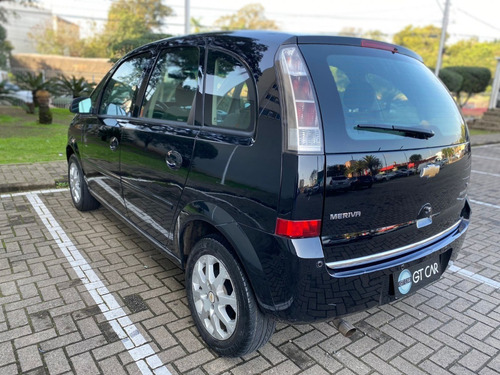 Imagem 2 de 13 de Chevrolet Meriva 1.8 Premium Aut. Flex