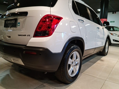 Imagen 9 de 17 de Chevrolet Tracker 2016 1.8 Ltz Fwd Mt 140cv Cassano