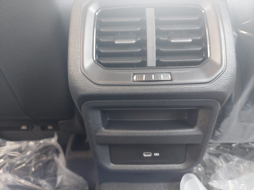 Imagen 7 de 11 de Volkswagen Taos Comfortline 0km Aj