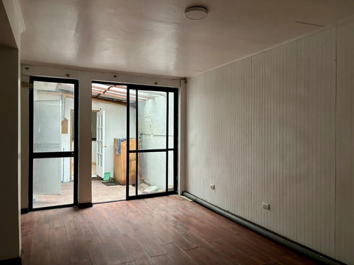 Casa Comercial De 453 M En Arriendo 12 Privados Centro 