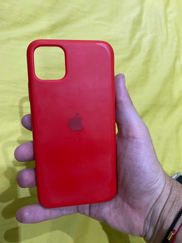 Forro Silicon iPhone 11 Pro Max Color Rojo Usado