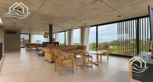 Casa En Costa Esmerala