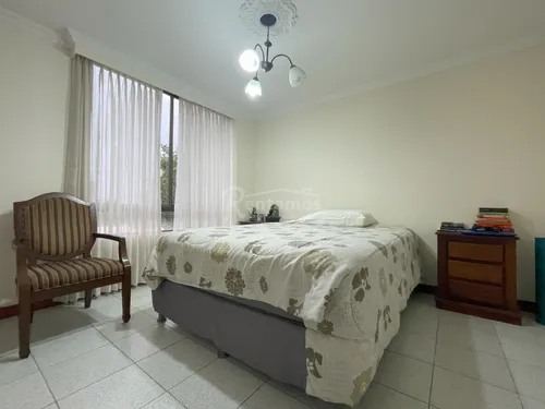 Apartamento En Venta En El Poblado. Cod V776057