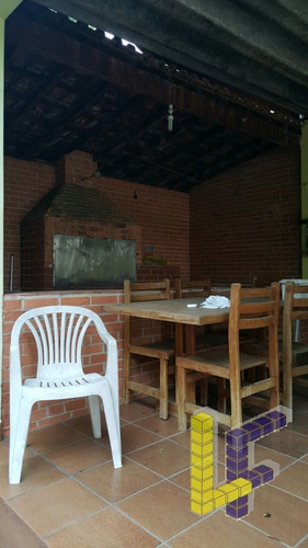 Sobrado. Bairro Fundação - 16023