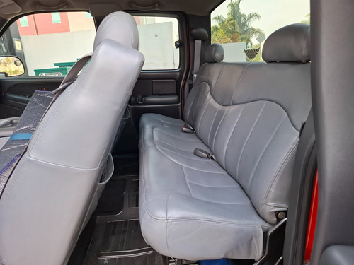 Chevrolet Cheyenne Cheyenne Cab y Media 4x4