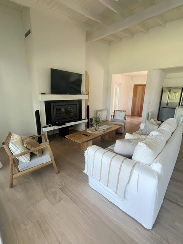 Alquiler De Casa En Costa Esmeralda Golf 1