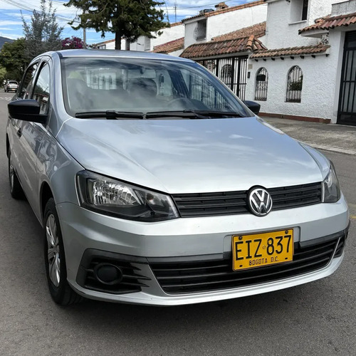 Volkswagen Voyage 1.6 Highline