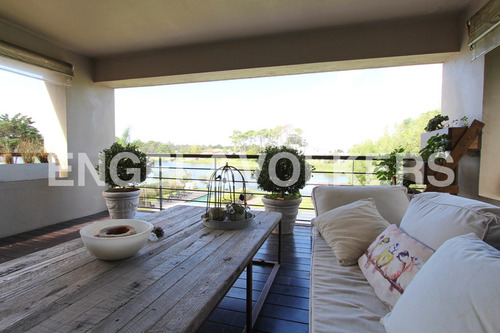 Fantástico Apartamento Con Vista Al Lago